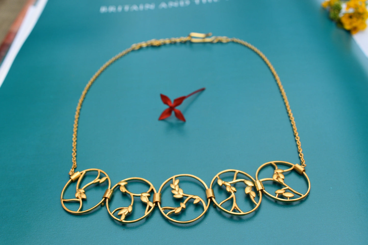 Fine Jewellery with Elegance and Tradition