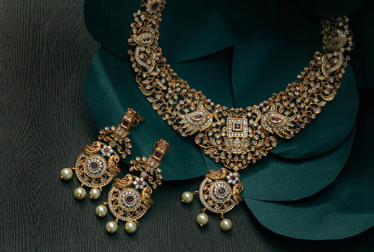 Branded Jewellery: The Sparkling Blend of Trust, Quality, and Style