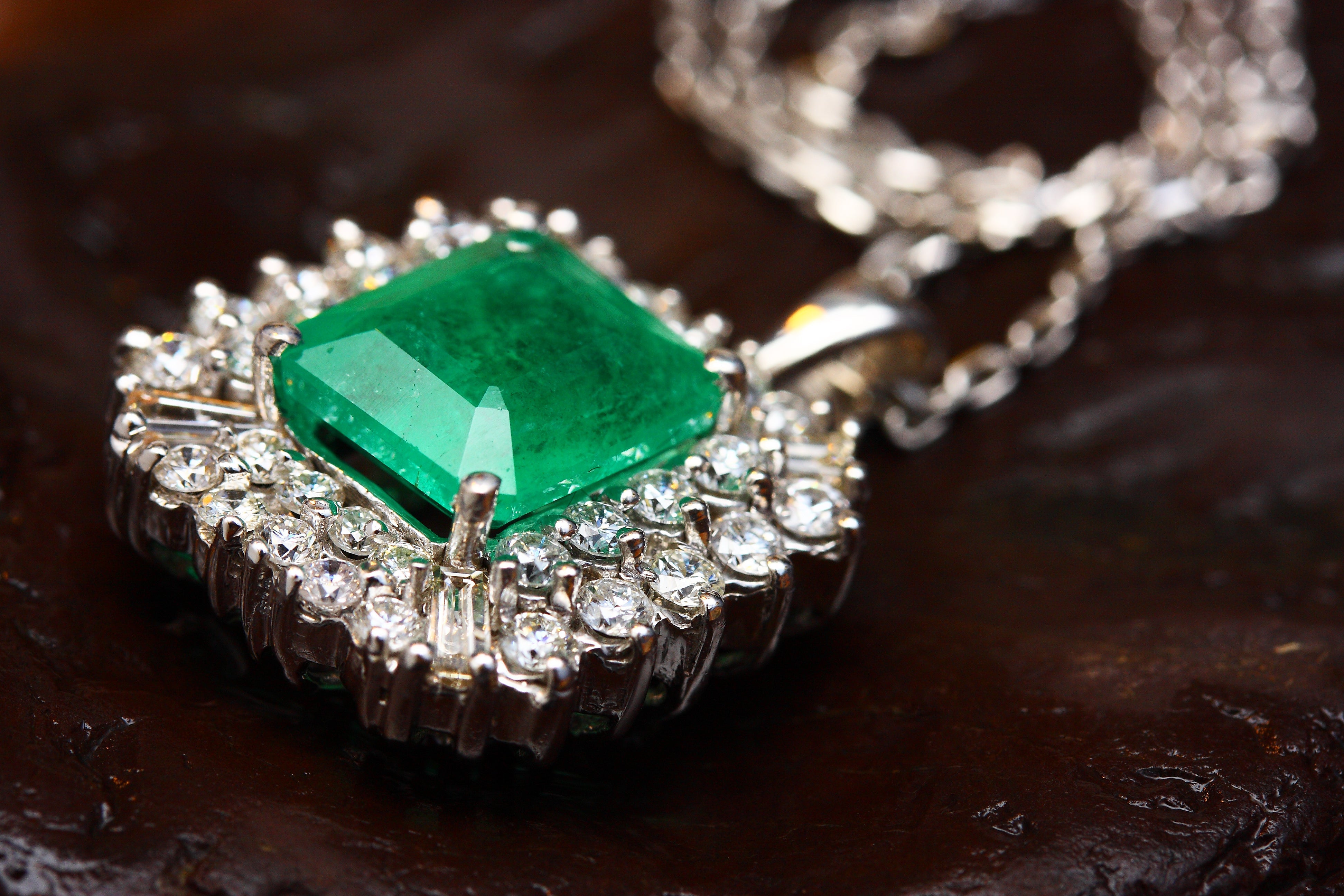 Certified Diamond Jewellery: A Mark of Trust and Timeless Elegance