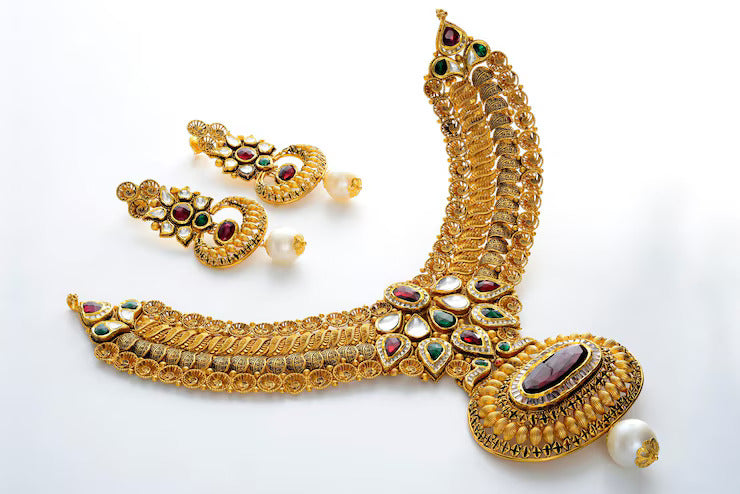 Branded Jewellery: The Sparkle of Trust, Quality, and Elegance